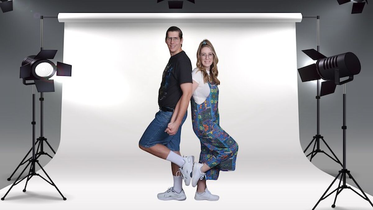 Awkward Family Photo Shoot image number null